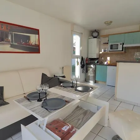 Centre Avec Terrasse Et Box Prive Apartment Aix-les-Bains