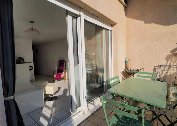 Apartment Centre Avec Terrasse Et Box Prive Aix-les-Bains