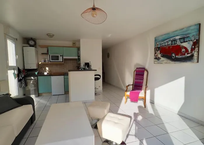 Centre Avec Terrasse Et Box Prive *