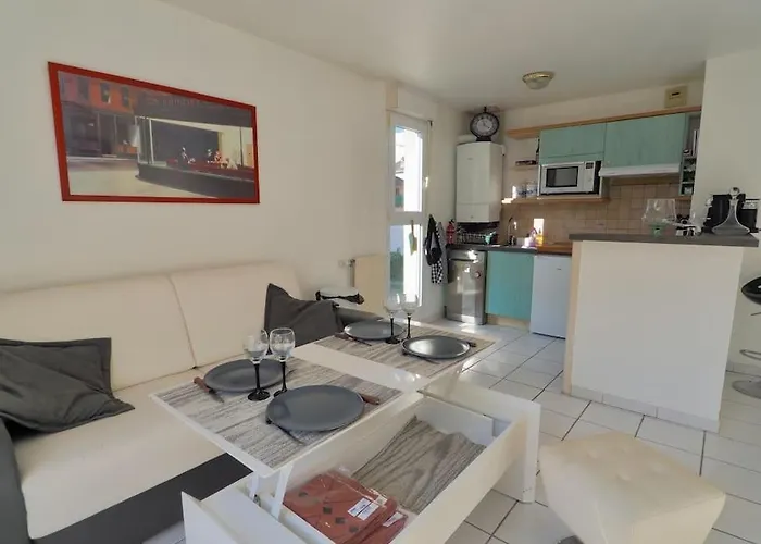 Centre Avec Terrasse Et Box Prive Apartment Aix-les-Bains